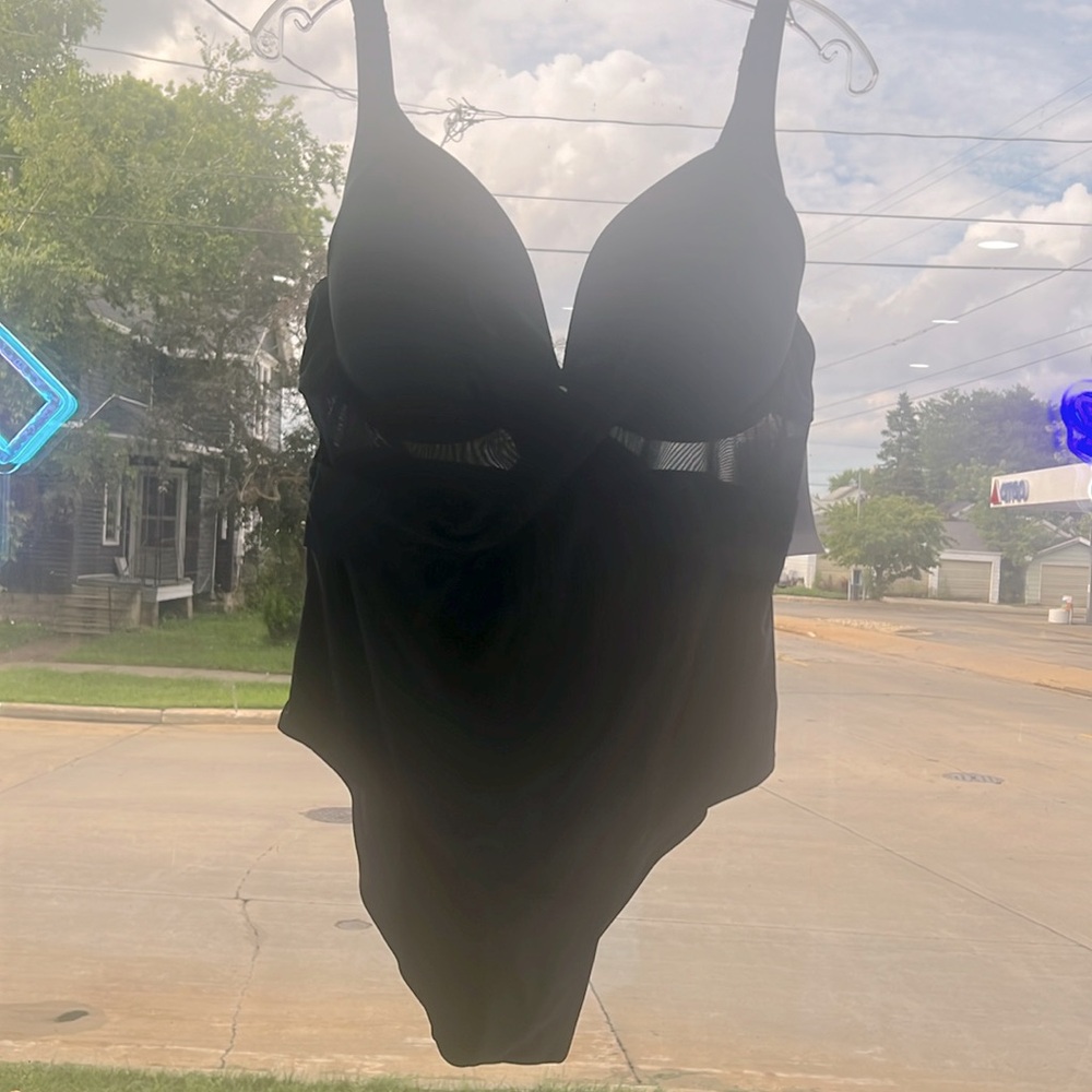 Black Cut Out Mesh Underwire One Piece Swimsuit